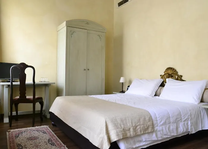 מלון Castello Di Relais Museum Compiano