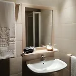 Castello Di Relais Museum Hotel 4*