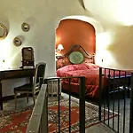 Castello Di Relais Museum Compiano