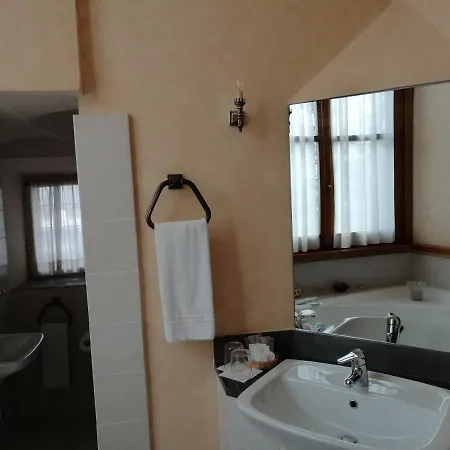 Castello Di Relais Museum 4* Compiano