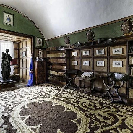 Hotel Castello Di Relais Museum 4*
