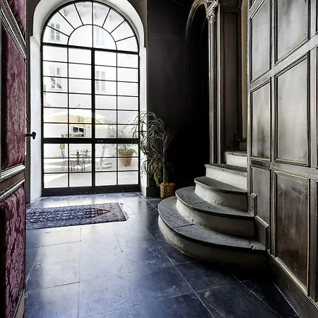 Castello Di Relais Museum Otel Compiano