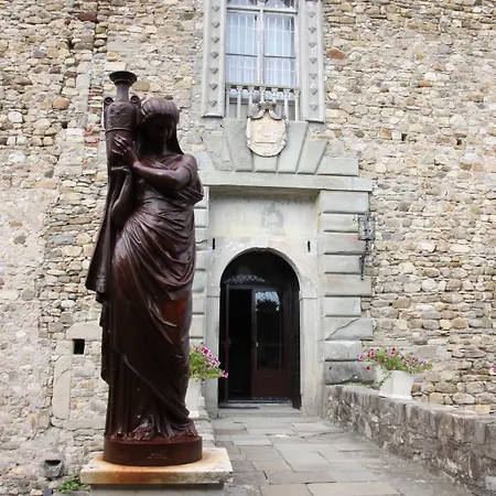 Castello Di Relais Museum Hotel