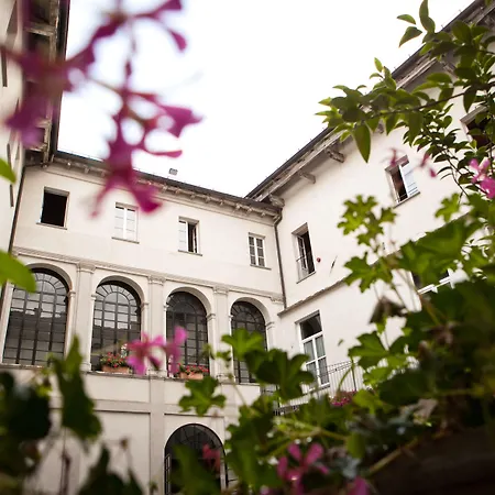 Castello Di Relais Museum Hotel 4*