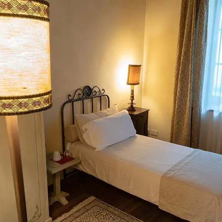 Castello Di Relais Museum Hotel