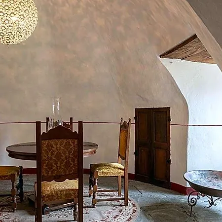 ホテル Castello Di Relais Museum Compiano