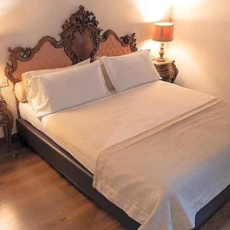 Castello Di Relais Museum ホテル 4*
