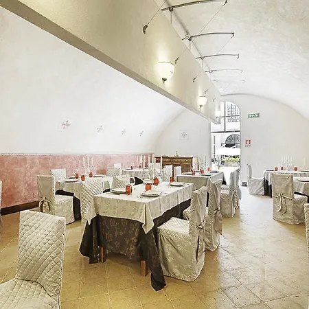 Hotel Castello Di Relais Museum 4*