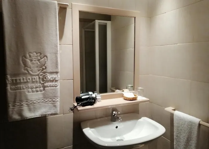 Castello Di Relais Museum Hotell 4*