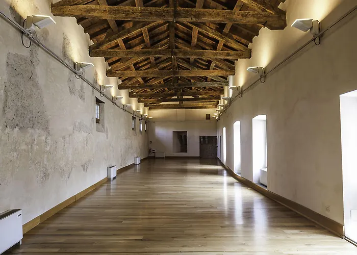 Castello Di Relais Museum Hotel 4*