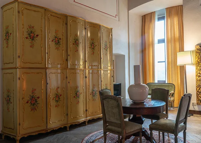 Hotell Castello Di Relais Museum 4*