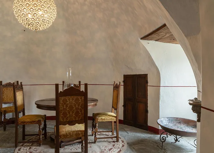Castello Di Relais Museum Hotell 4*