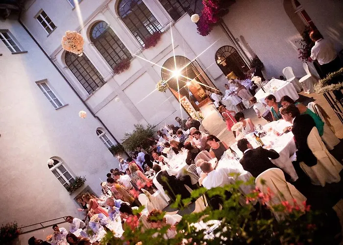 Castello Di Relais Museum Compiano